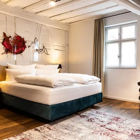 Goldschlaeger Boutique