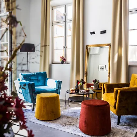 Goldschlaeger Boutique