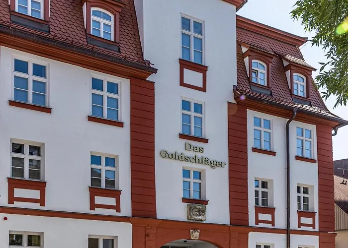 Goldschlaeger Boutique Hotel *